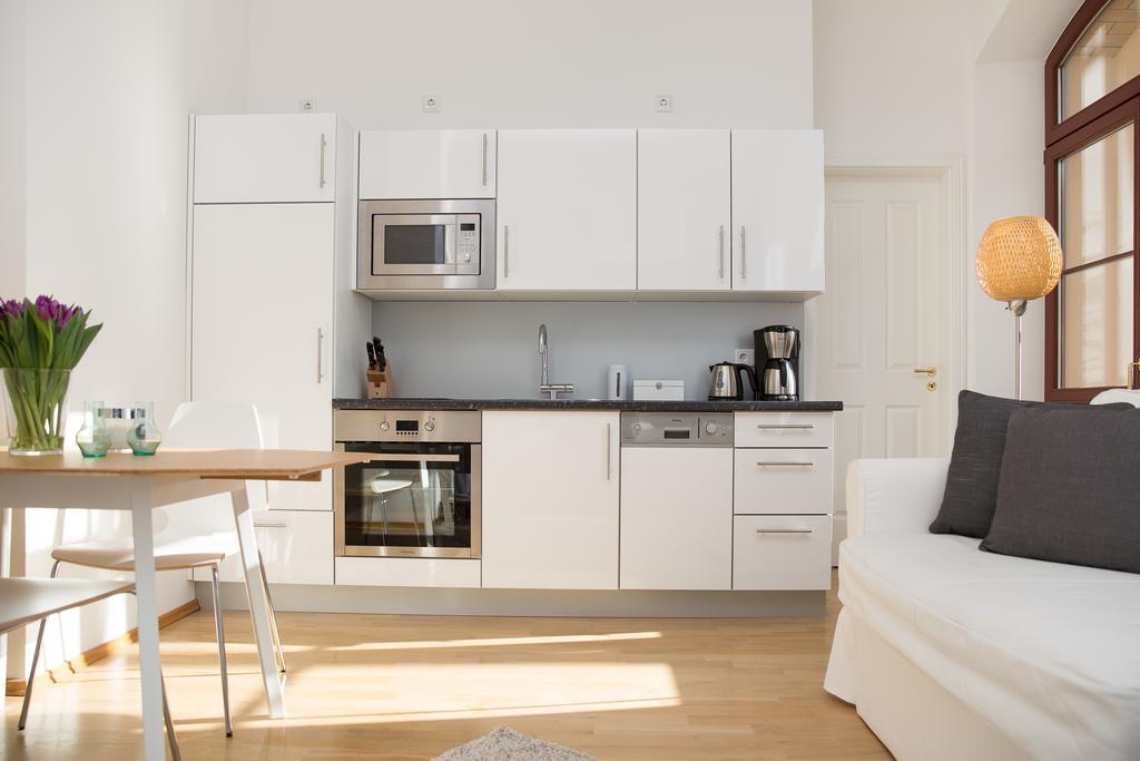 44 Apartment *